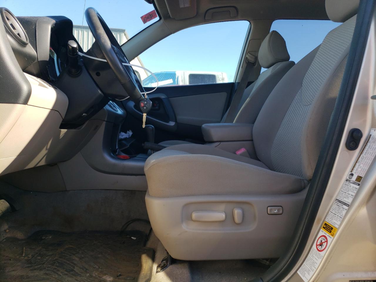 2006 Toyota Rav4 Limited VIN: JTMBD31V466005703 Lot: 82245915