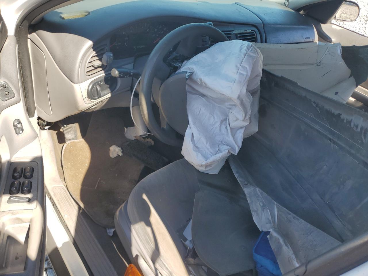 2005 Ford Taurus Se VIN: 1FAFP53U05A186082 Lot: 82554775