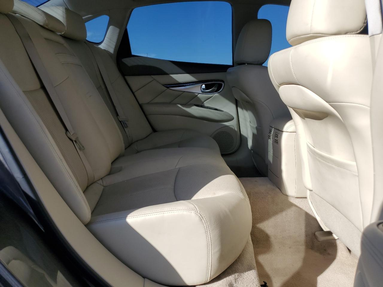 2015 Infiniti Q70 3.7 VIN: JN1BY1ARXFM562478 Lot: 84978975