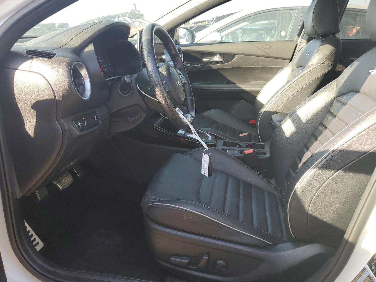 2023 Kia Forte Gt Line VIN: 3KPF54AD3PE613932 Lot: 81182275