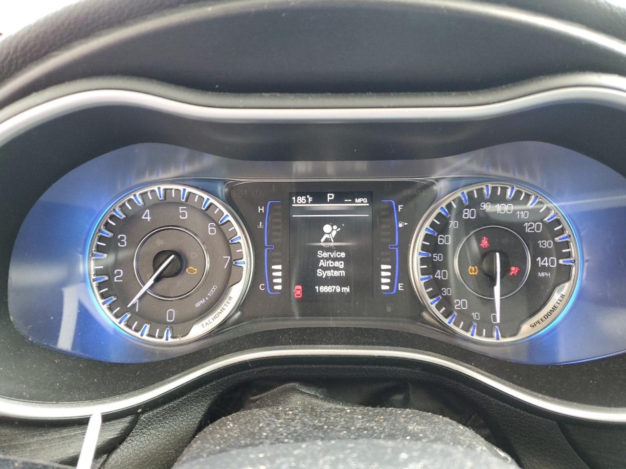 2015 Chrysler 200 Limited VIN: 1C3CCCAB9FN677599 Lot: 82426635