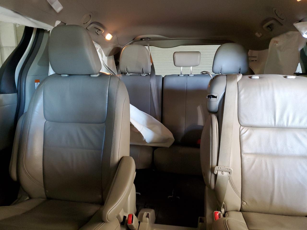 2015 Toyota Sienna Xle VIN: 5TDYK3DCXFS597778 Lot: 82375575