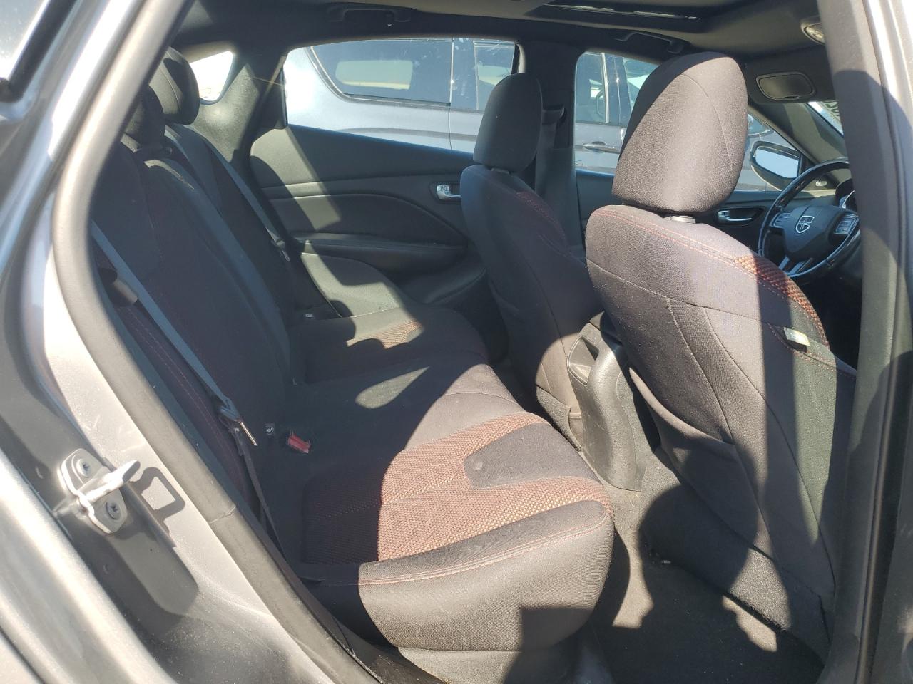 2015 Dodge Dart Sxt VIN: 1C3CDFBB3FD331311 Lot: 82313205