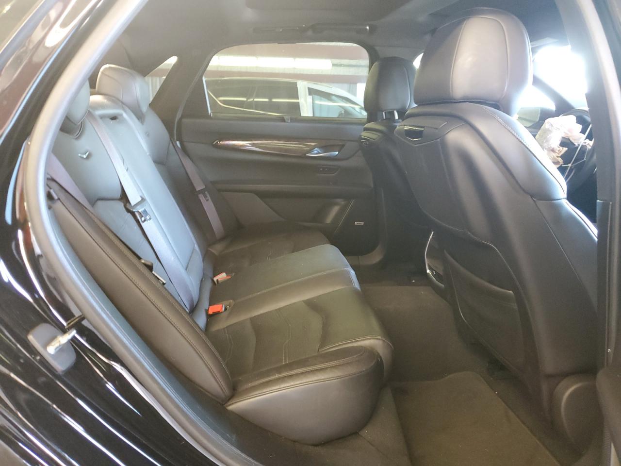 2017 Cadillac Ct6 Luxury VIN: 1G6KE5R61HU110299 Lot: 85166105