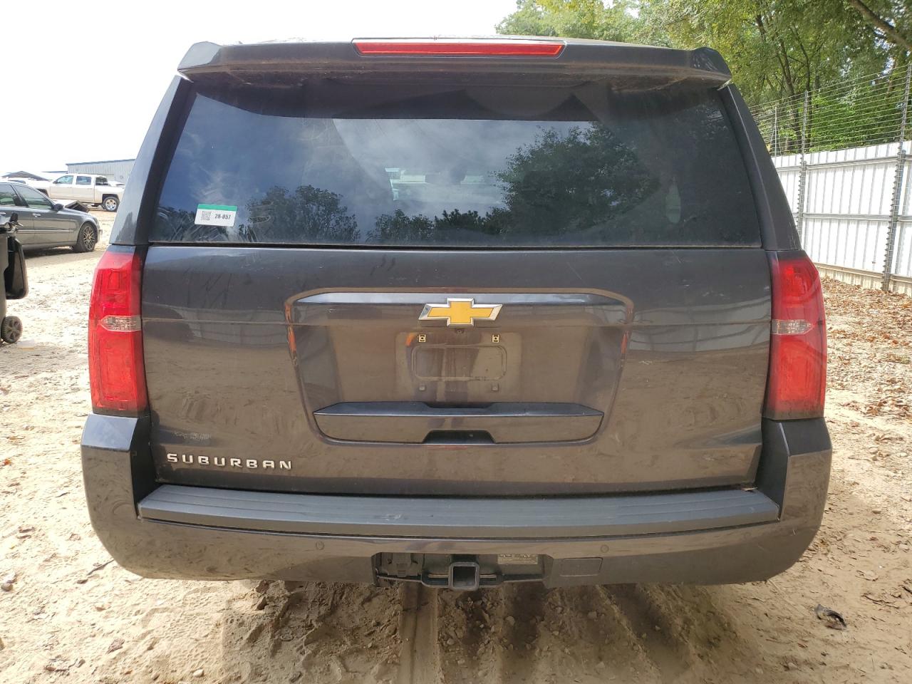 2017 Chevrolet Suburban C1500 Lt VIN: 1GNSCHKC1HR221207 Lot: 81977145