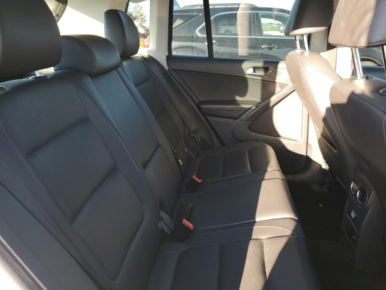 2016 Volkswagen Tiguan S VIN: WVGBV7AX7GW065476 Lot: 85817445