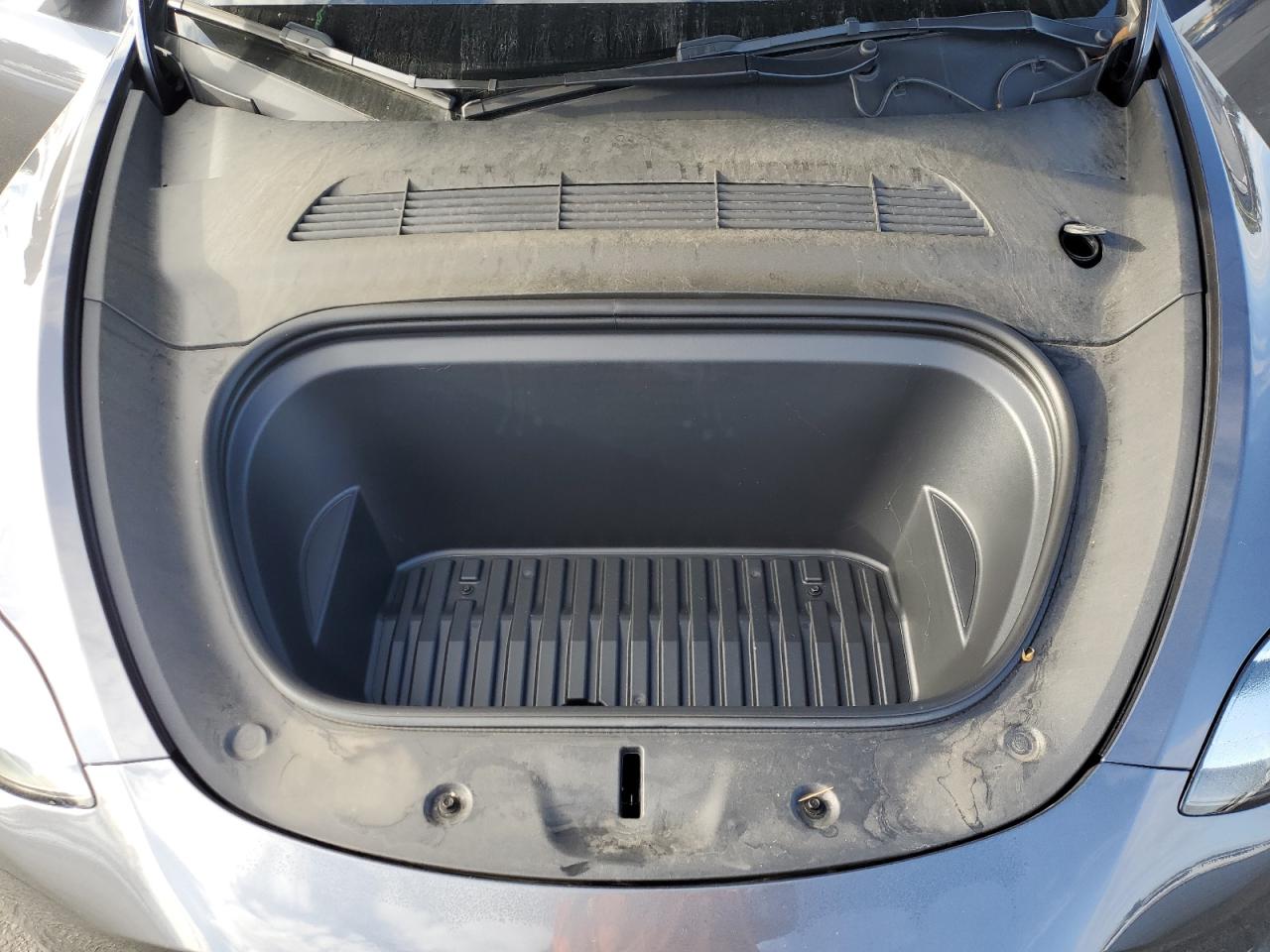 2023 Tesla Model Y VIN: 7SAYGDEE7PF601852 Lot: 82402195