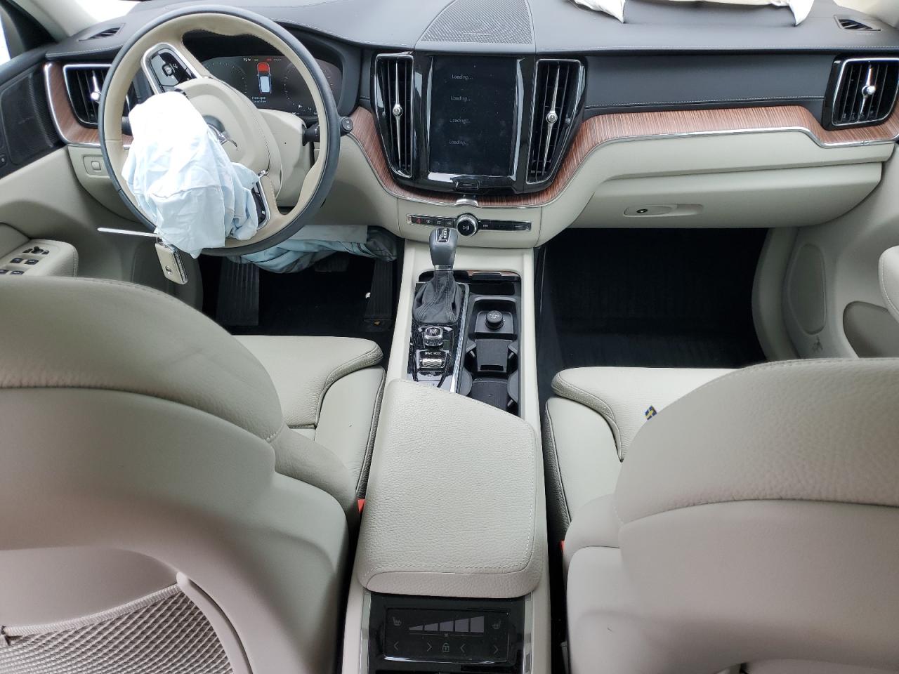 2019 Volvo Xc60 T5 Inscription VIN: LYV102RLXKB283574 Lot: 82237255