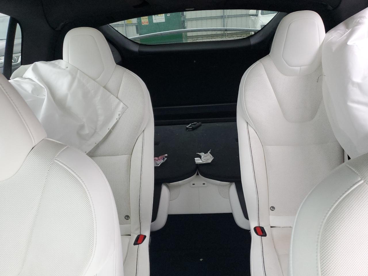 2022 Tesla Model X VIN: 7SAXCBE64NF359717 Lot: 89853665