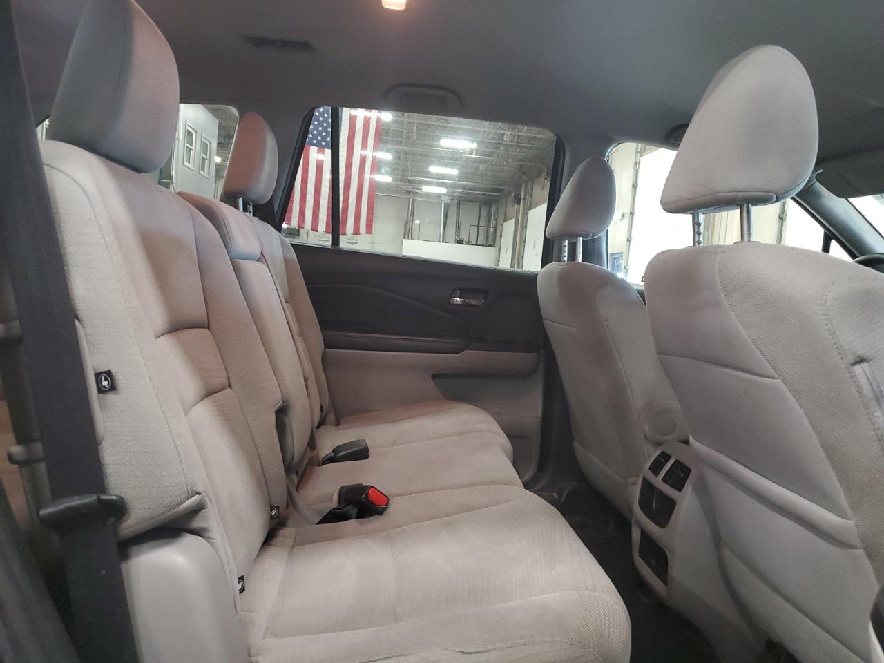 2016 Honda Pilot Lx VIN: 5FNYF6H16GB107745 Lot: 89910835