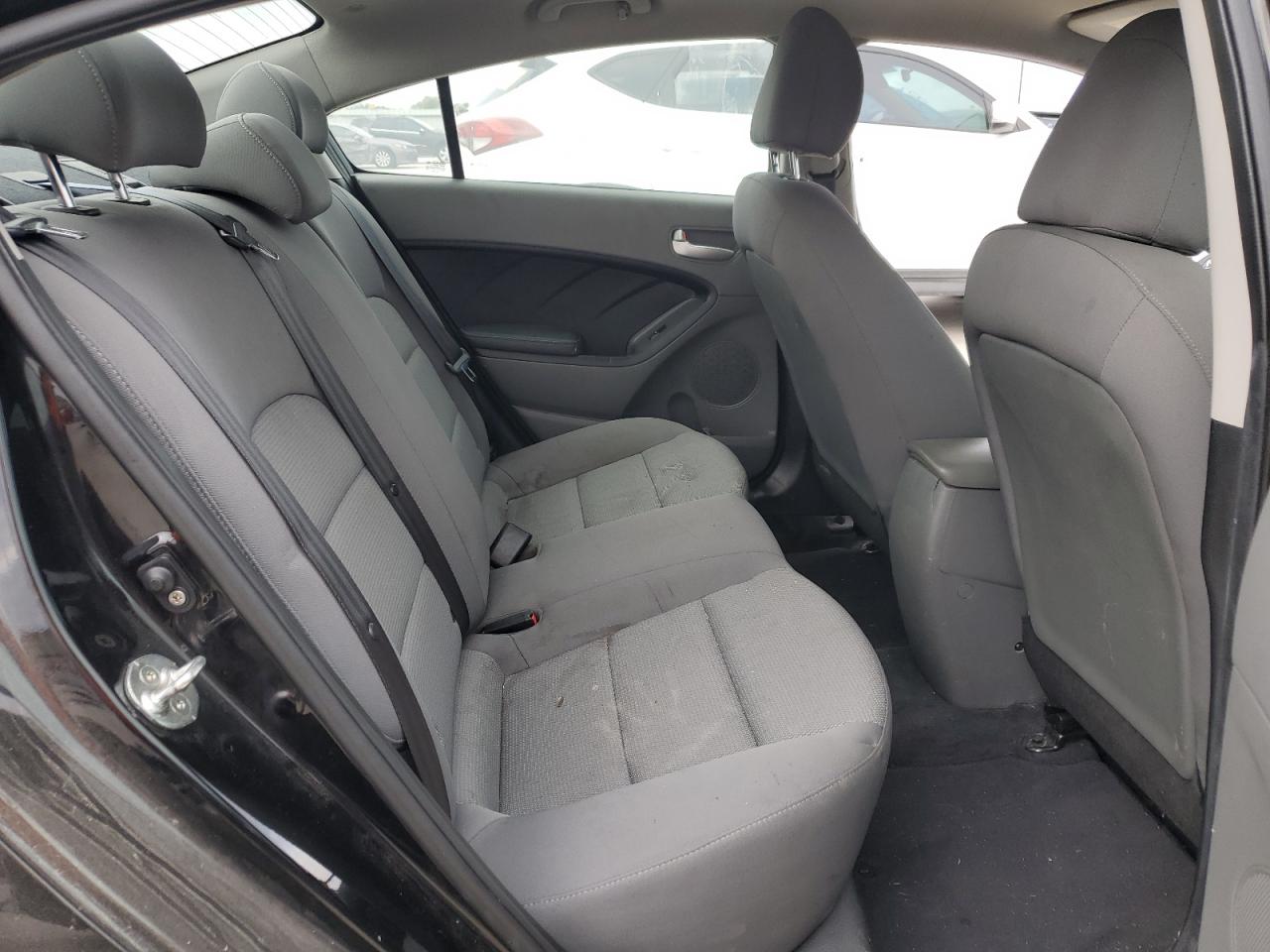 2018 Kia Forte Lx VIN: 3KPFK4A76JE220968 Lot: 86889735