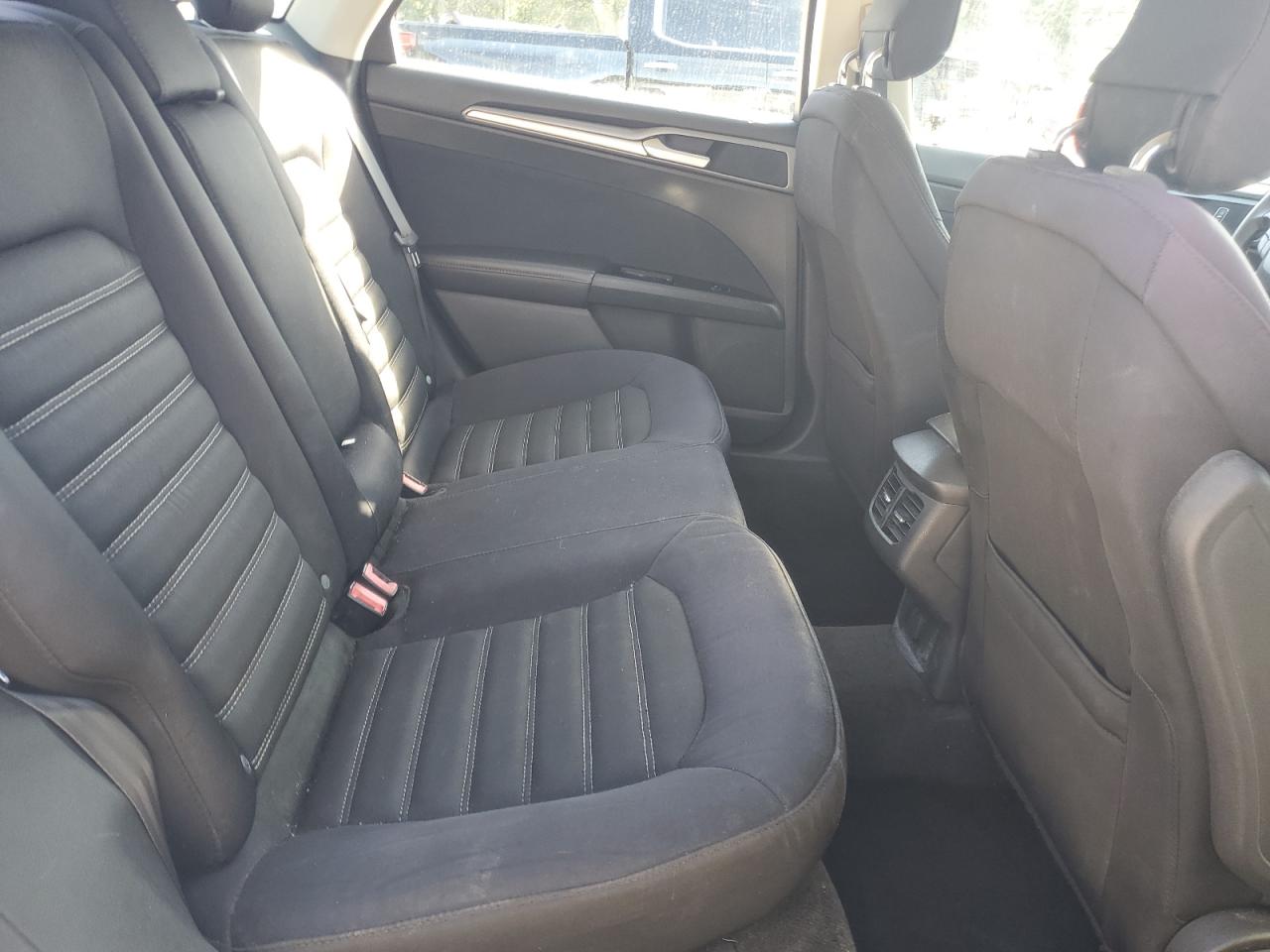 2014 Ford Fusion Se VIN: 3FA6P0H70ER258670 Lot: 82736965