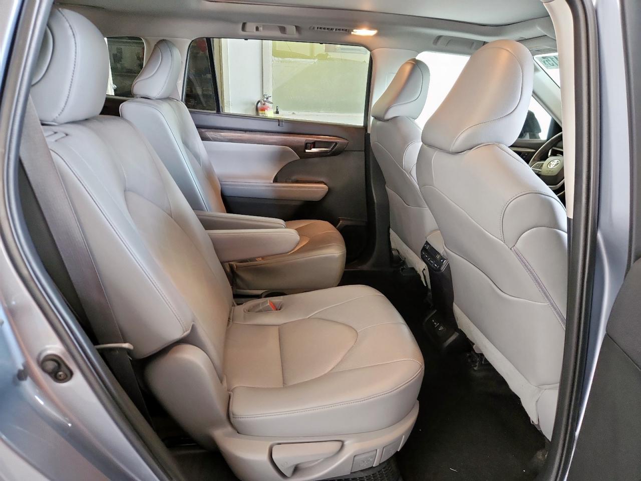 2023 Toyota Highlander Hybrid Limited VIN: 5TDEBRCHXPS125441 Lot: 82336415