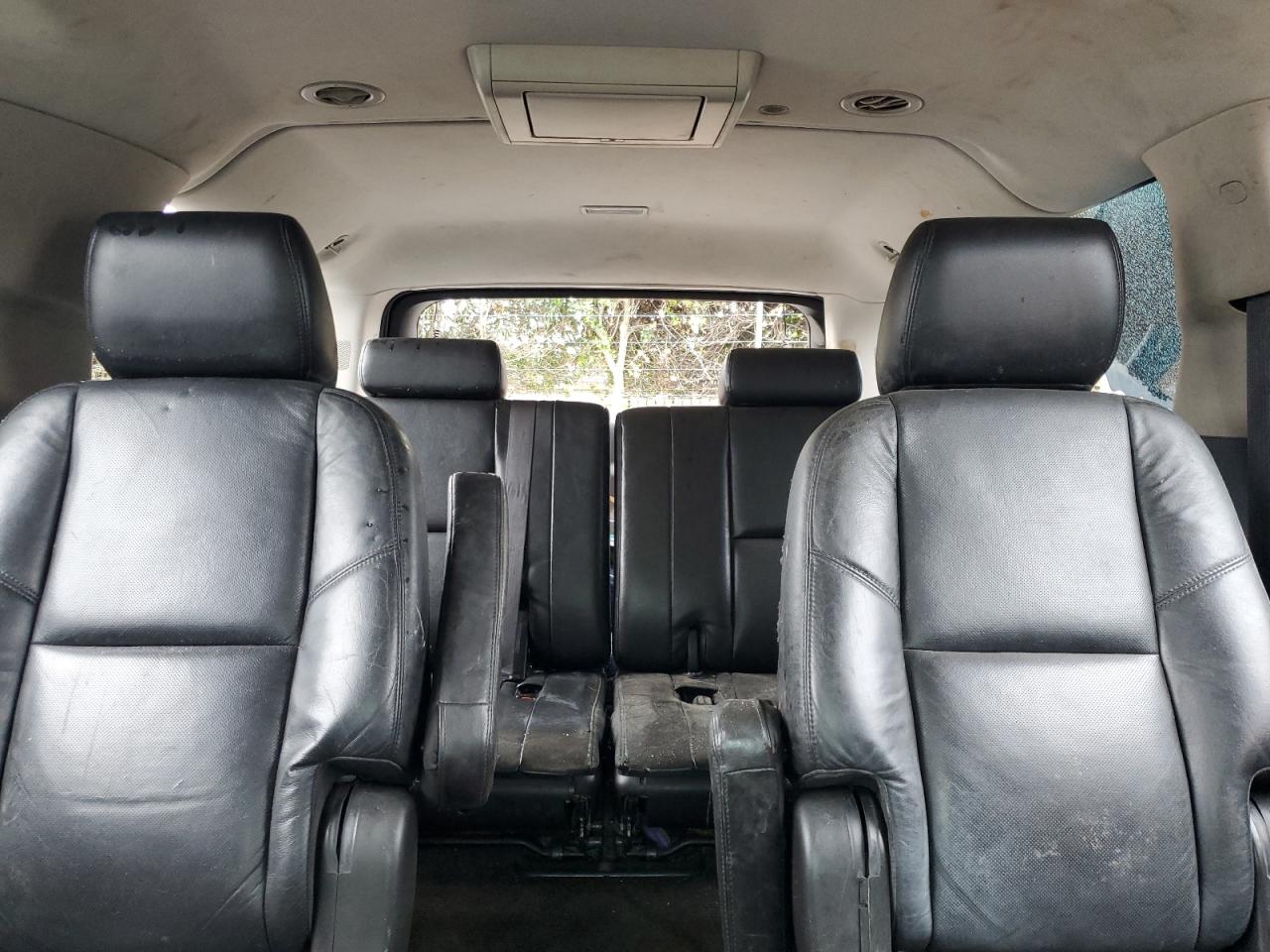 2011 Cadillac Escalade Esv Premium VIN: 1GYS4JEF4BR202140 Lot: 90894115