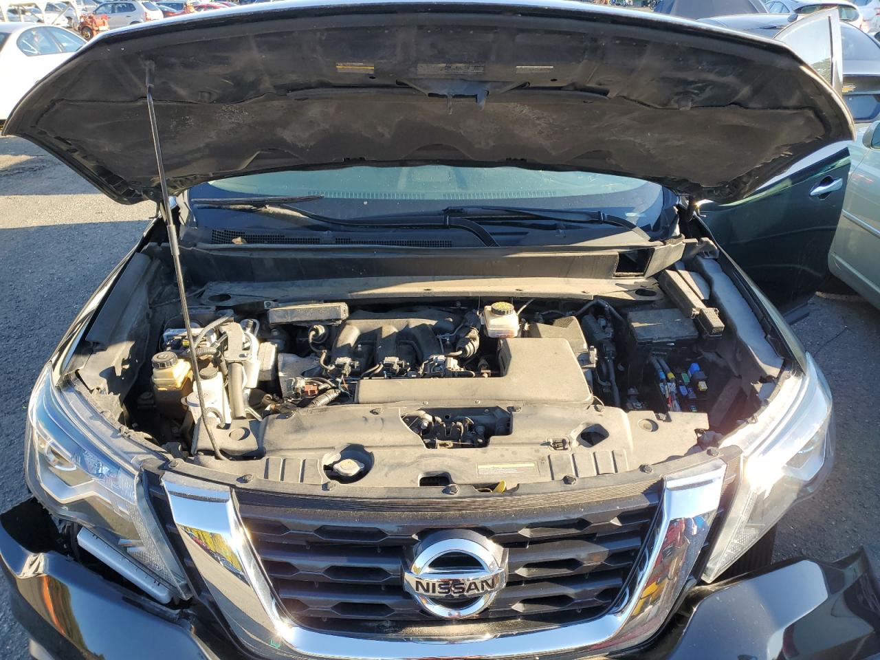 2019 Nissan Pathfinder S VIN: 5N1DR2MM1KC591100 Lot: 86123405