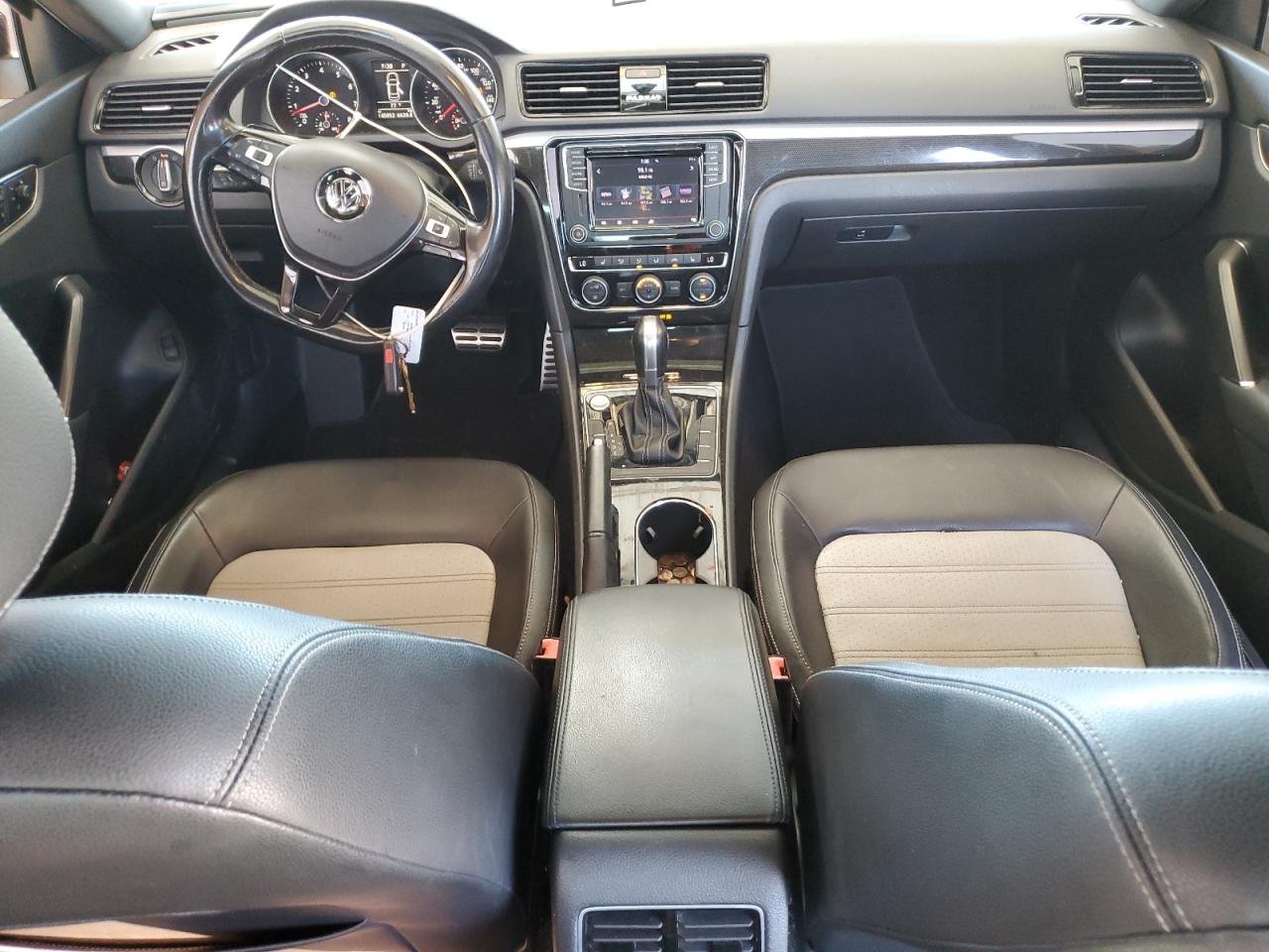 2018 Volkswagen Passat Gt VIN: 1VWJM7A3XJC037760 Lot: 82001535