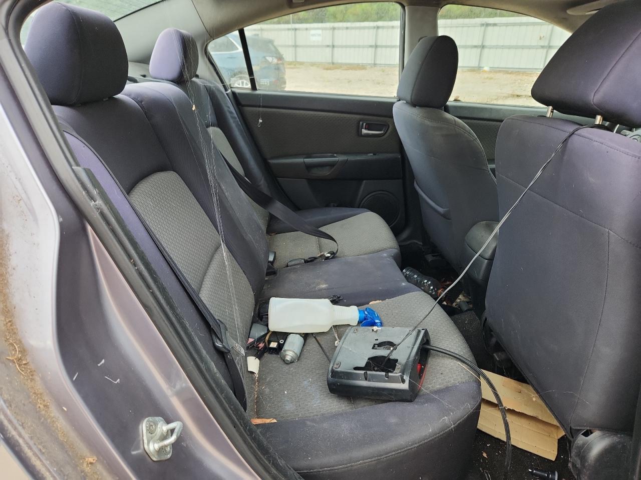 2005 Mazda 3 I VIN: JM1BK12F051329311 Lot: 86080805