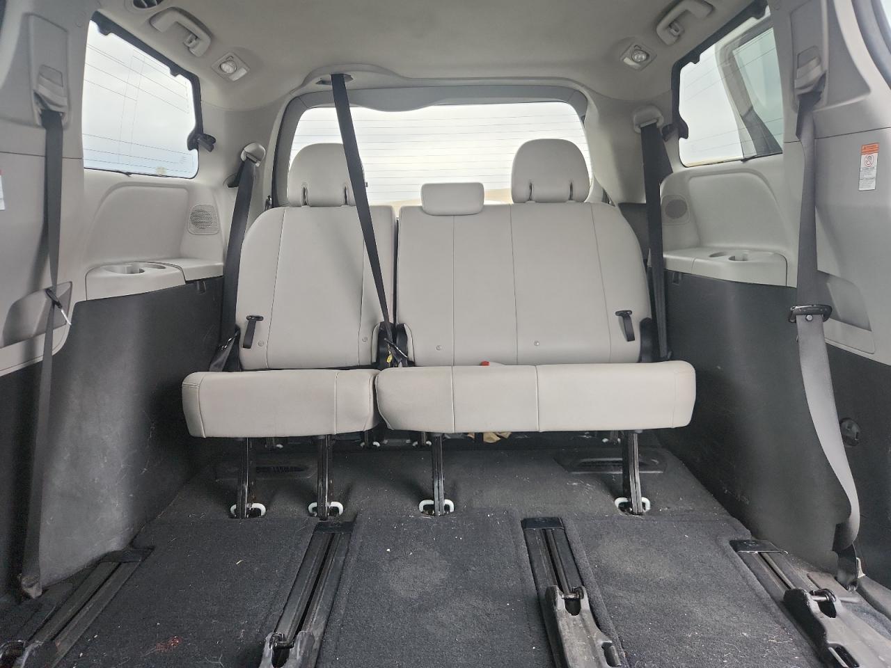 2015 Toyota Sienna Xle VIN: 5TDDK3DC1FS109042 Lot: 82420065