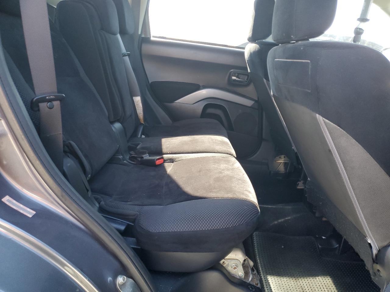 2010 Mitsubishi Outlander Es VIN: JA4AS2AW0AZ015540 Lot: 90545305