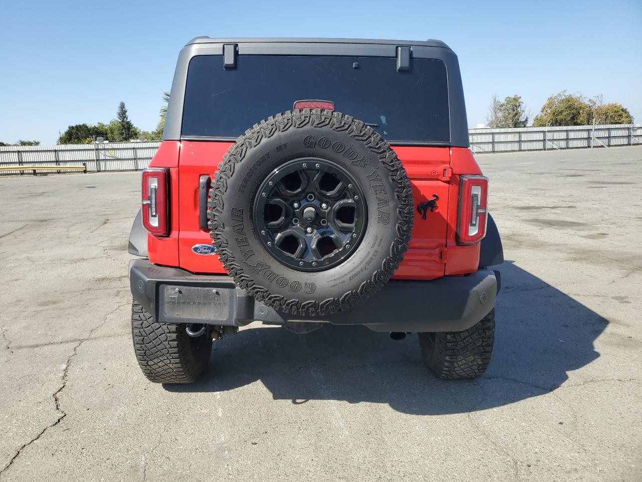 2022 Ford Bronco Base VIN: 1FMDE5CP1NLB69129 Lot: 86143405