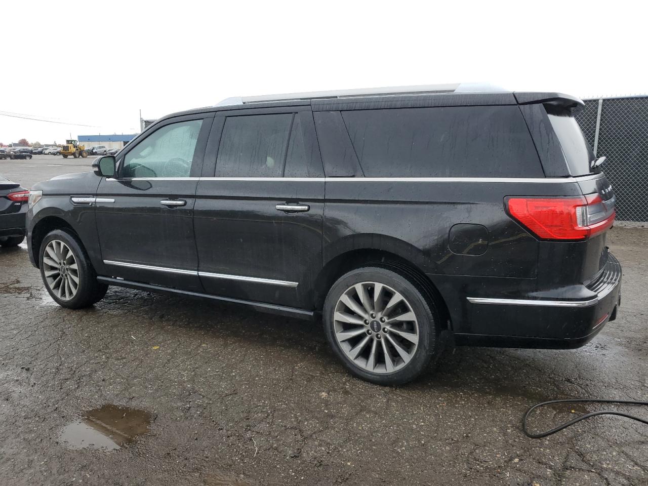 2018 Lincoln Navigator L Select black null gas 5LMJJ3JT7JEL08789 photo #3