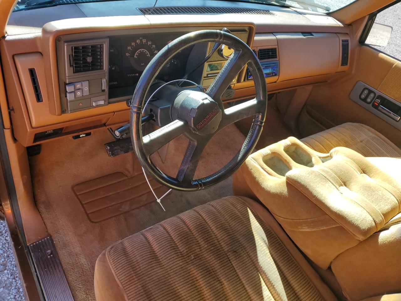 1990 Chevrolet Gmt-400 C1500 VIN: 1GCDC14K1LZ145719 Lot: 85952995