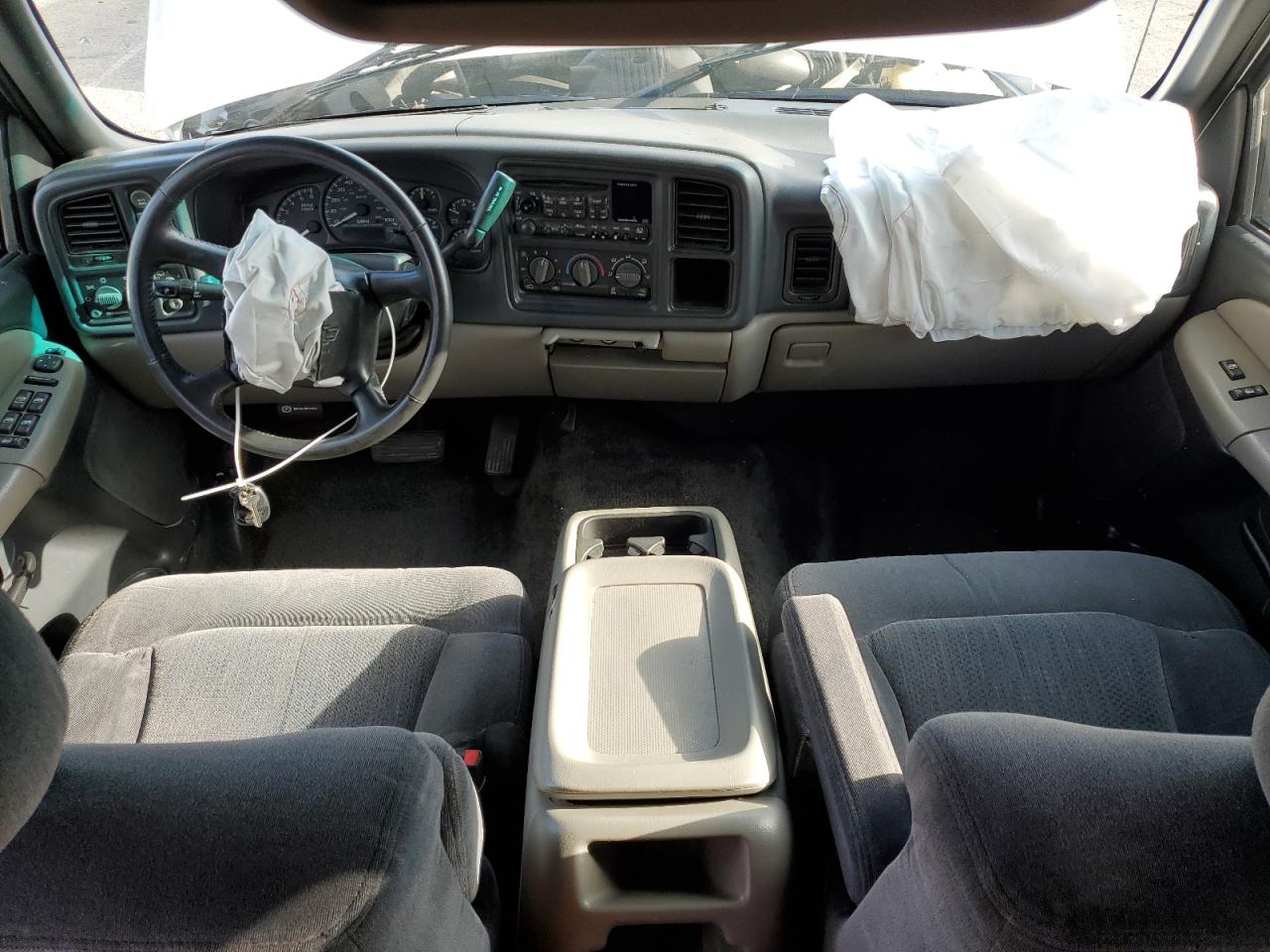 2002 Chevrolet Tahoe K1500 VIN: 1GNEK13Z92J275239 Lot: 87079525