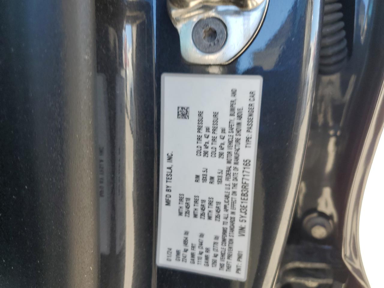 2024 Tesla Model 3 VIN: 5YJ3E1EB3RF717165 Lot: 90017325