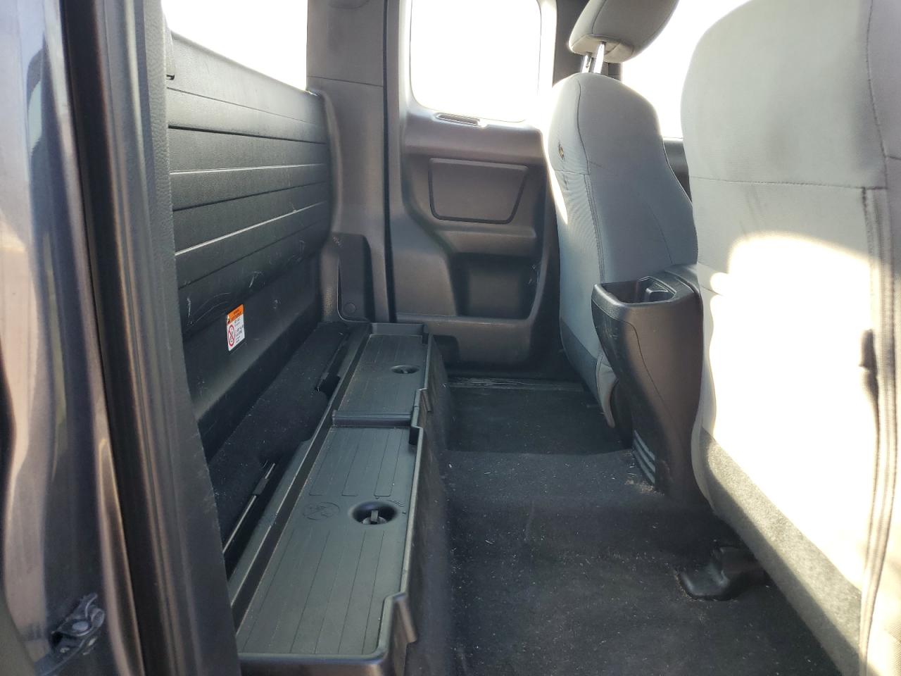 2018 Toyota Tacoma Access Cab VIN: 5TFRX5GNXJX126425 Lot: 82223835