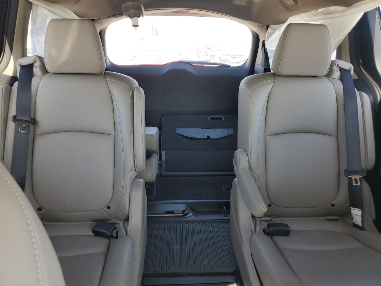 2018 Honda Odyssey Elite VIN: 5FNRL6H93JB111973 Lot: 85727095