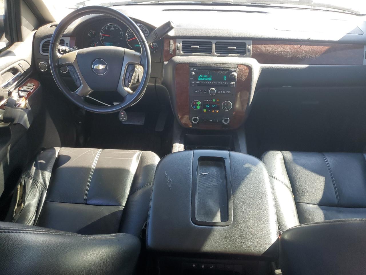 2013 Chevrolet Suburban K1500 Lt VIN: 1GNSKJE78DR164877 Lot: 85090485