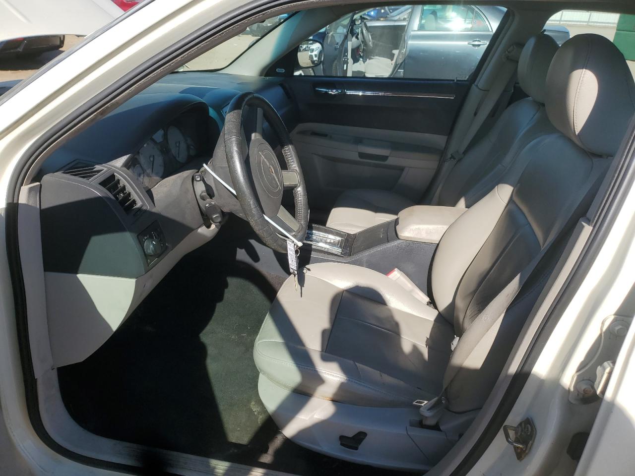 2005 Chrysler 300 Touring VIN: 2C3JA53G75H595704 Lot: 85102125