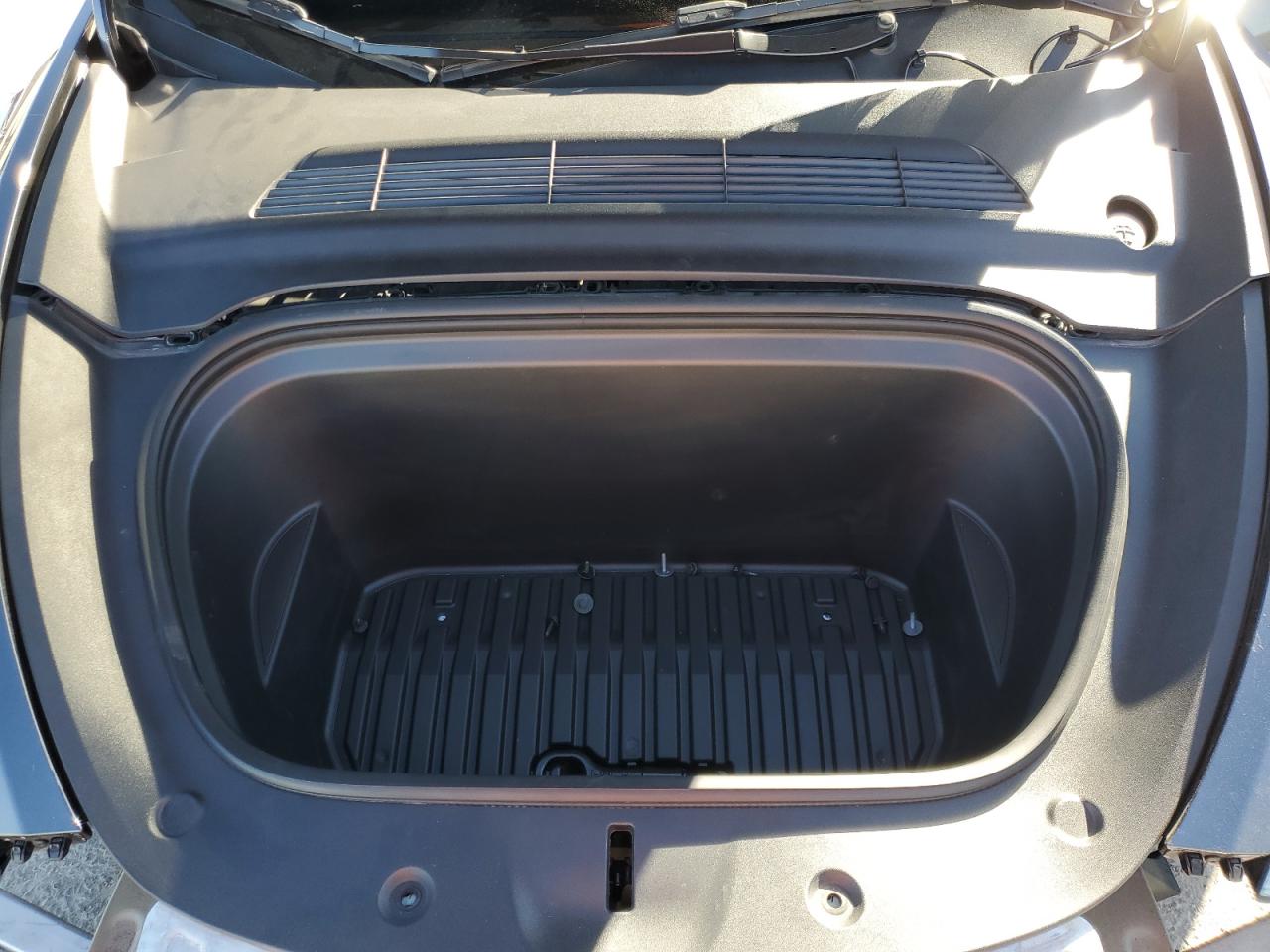 2023 Tesla Model Y VIN: 7SAYGDEE6PF929327 Lot: 90849255