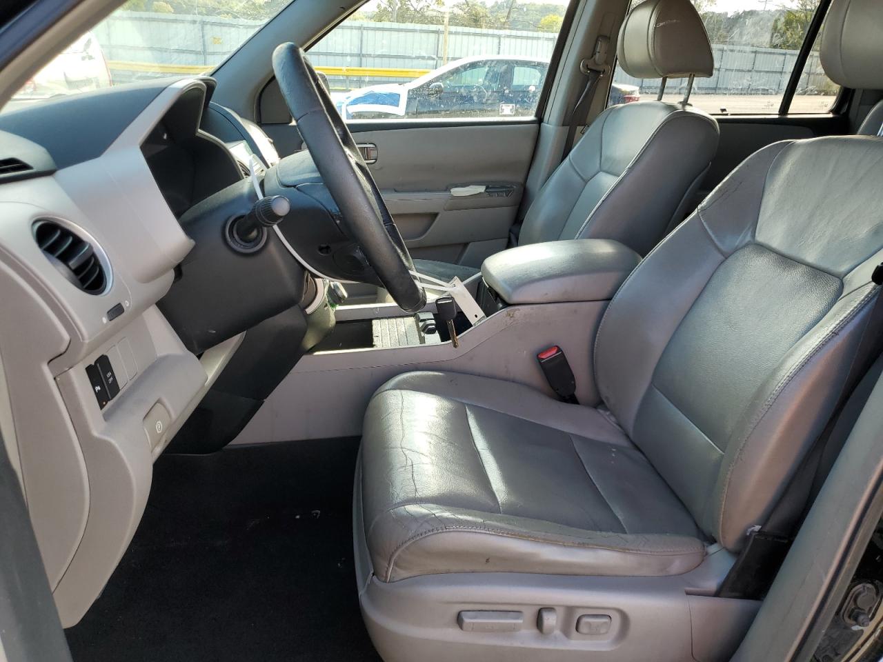 2009 Honda Pilot Touring VIN: 5FNYF48929B018011 Lot: 85761565