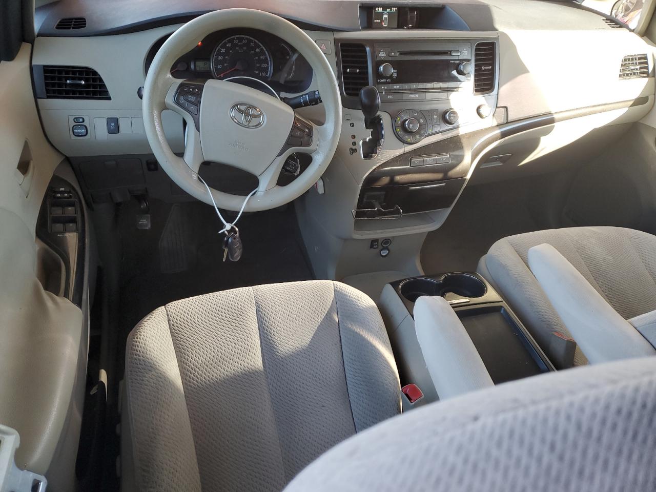 2011 Toyota Sienna Le VIN: 5TDKK3DCXBS104567 Lot: 86263145