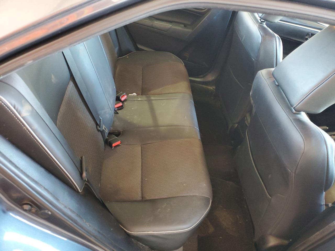 2014 Toyota Corolla L VIN: 5YFBURHEXEP151796 Lot: 71532945