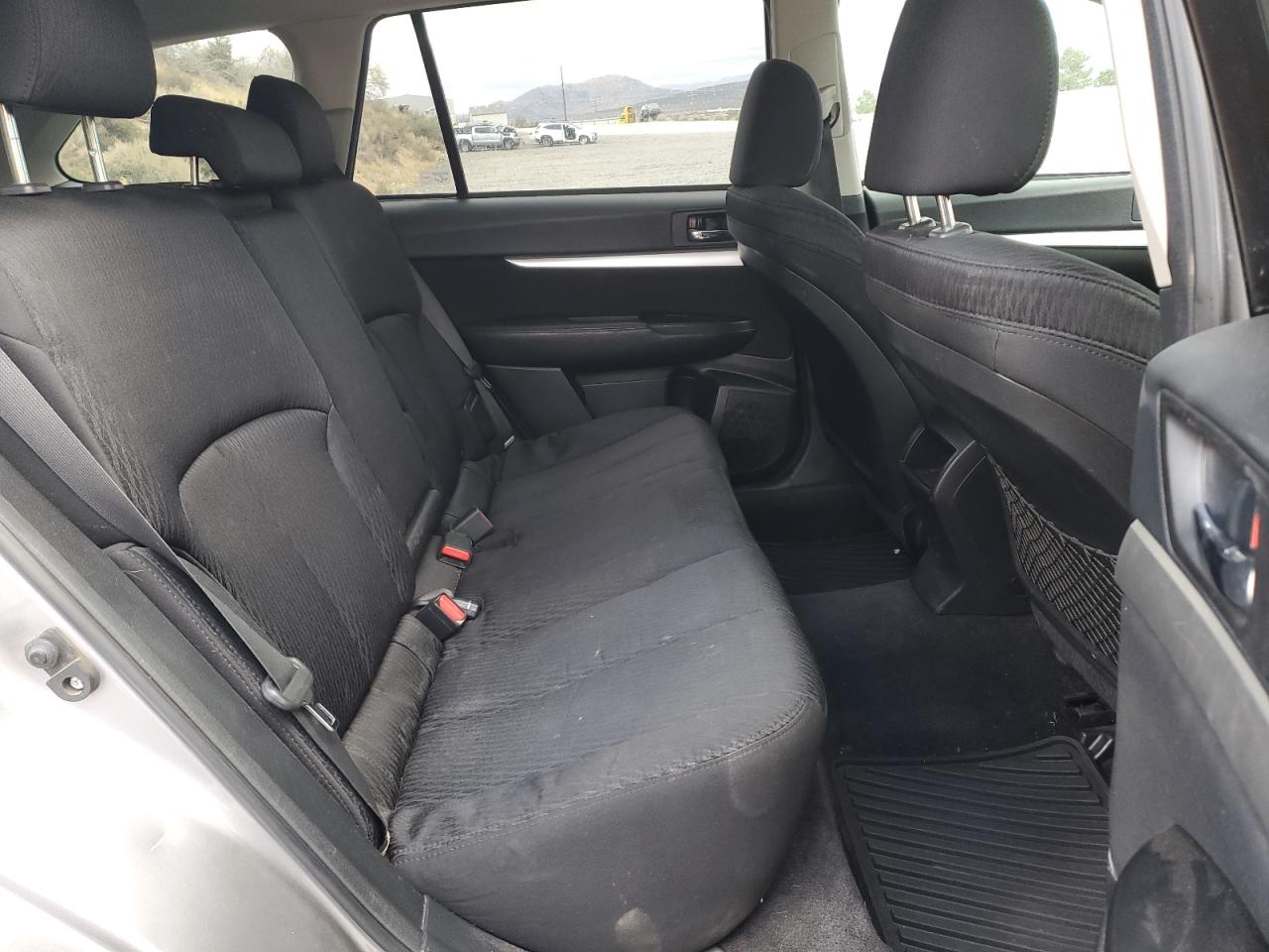 2010 Subaru Outback 2.5I Premium VIN: 4S4BRCFC9A3335660 Lot: 84835905