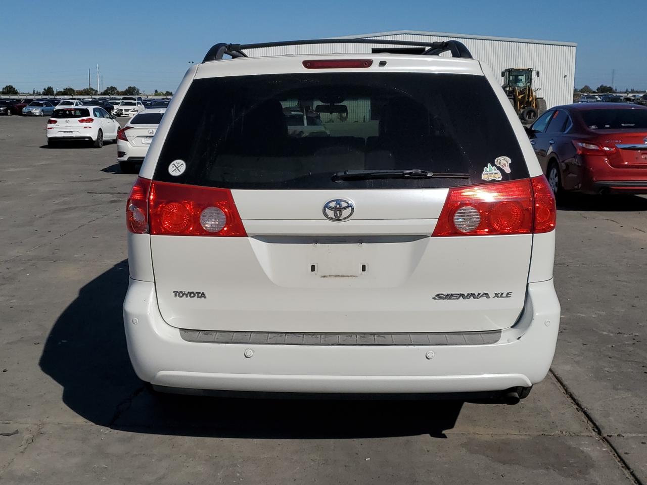 2010 Toyota Sienna Xle VIN: 5TDYK4CC3AS310667 Lot: 86077205