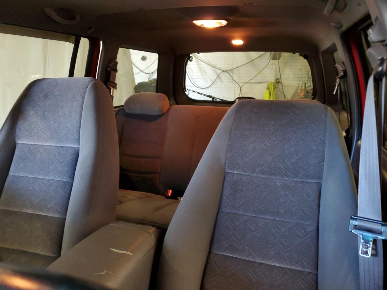 2000 Ford Explorer Xlt VIN: 1FMZU73E5YZA24468 Lot: 82210305