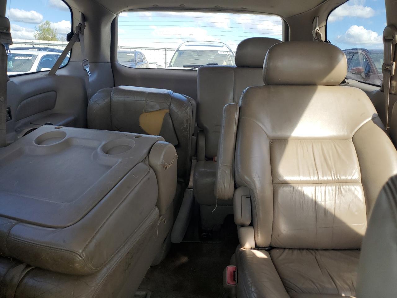 1998 Toyota Sienna Le VIN: 4T3ZF13C4WU065777 Lot: 85560775