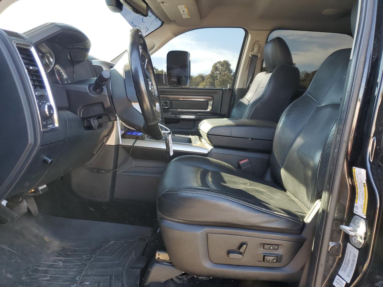 2016 Ram 2500 Laramie VIN: 3C6UR5FL8GG160176 Lot: 81948985