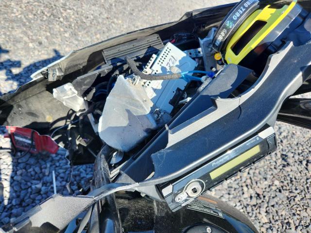 2014 VICTORY MOTORCYCLES CROSS COUNTRY 8-BALL  