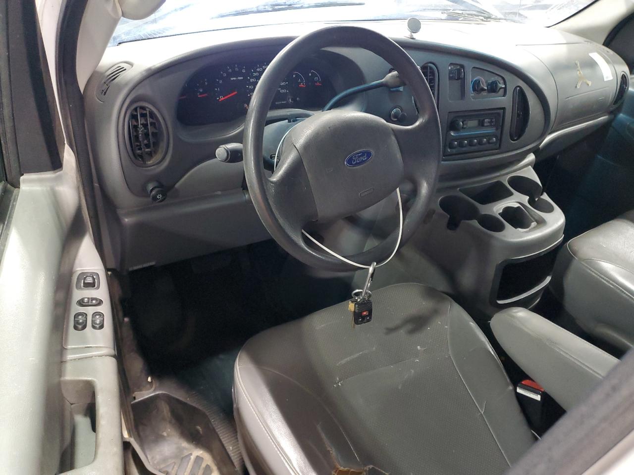 2004 Ford Econoline E150 Van VIN: 1FTRE14W54HA39784 Lot: 86186745