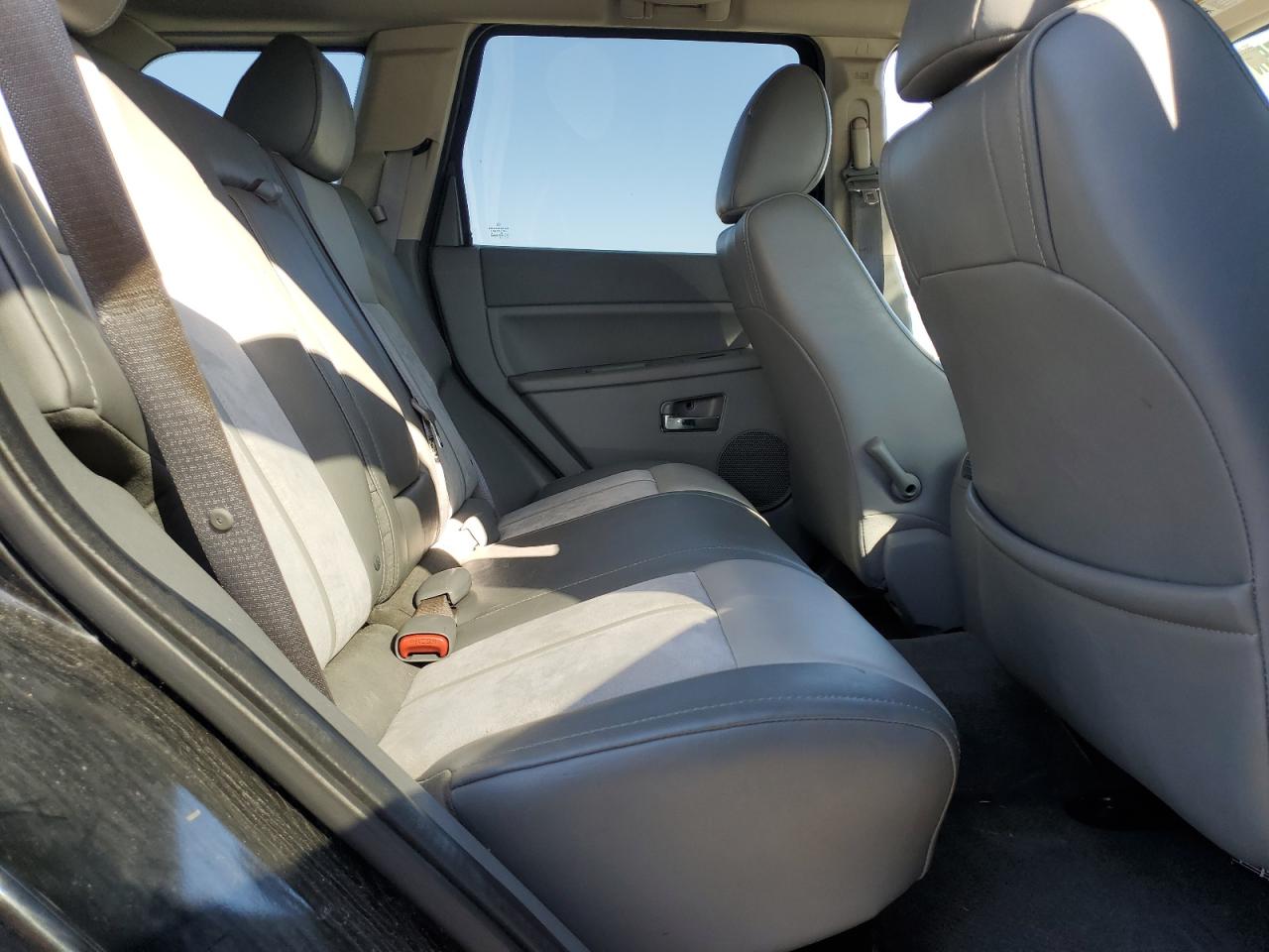 2007 Jeep Grand Cherokee Overland VIN: 1J8HS68277C644585 Lot: 85743975