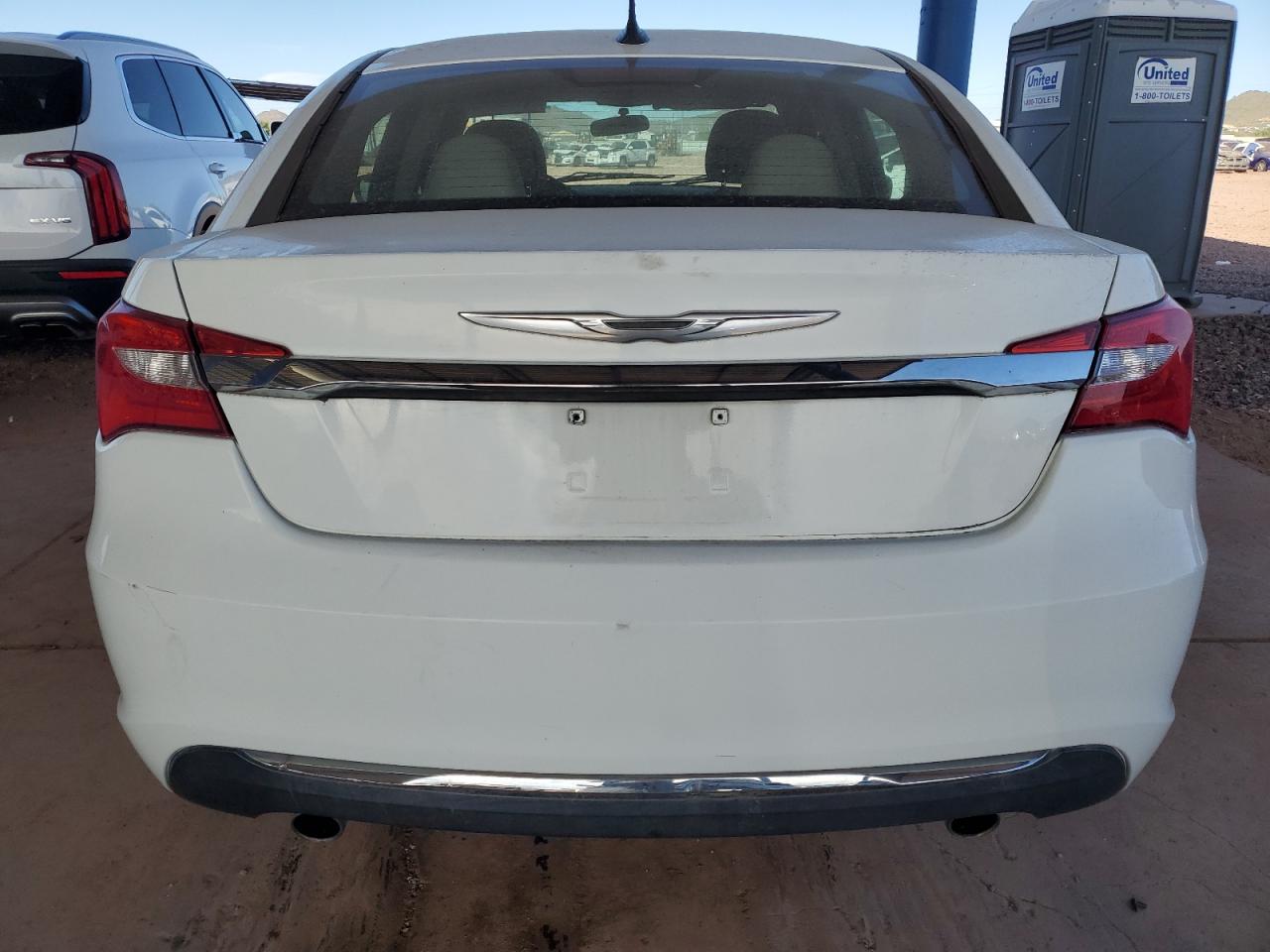 2013 Chrysler 200 Touring VIN: 1C3CCBBG0DN527477 Lot: 86184075