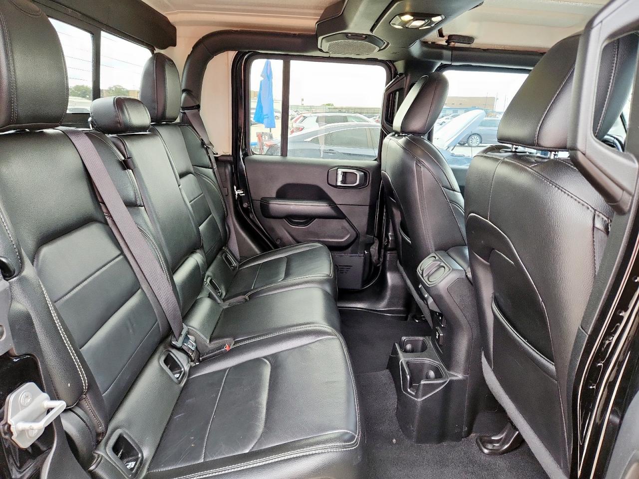 2020 Jeep Gladiator Overland VIN: 1C6HJTFG9LL170826 Lot: 90326405