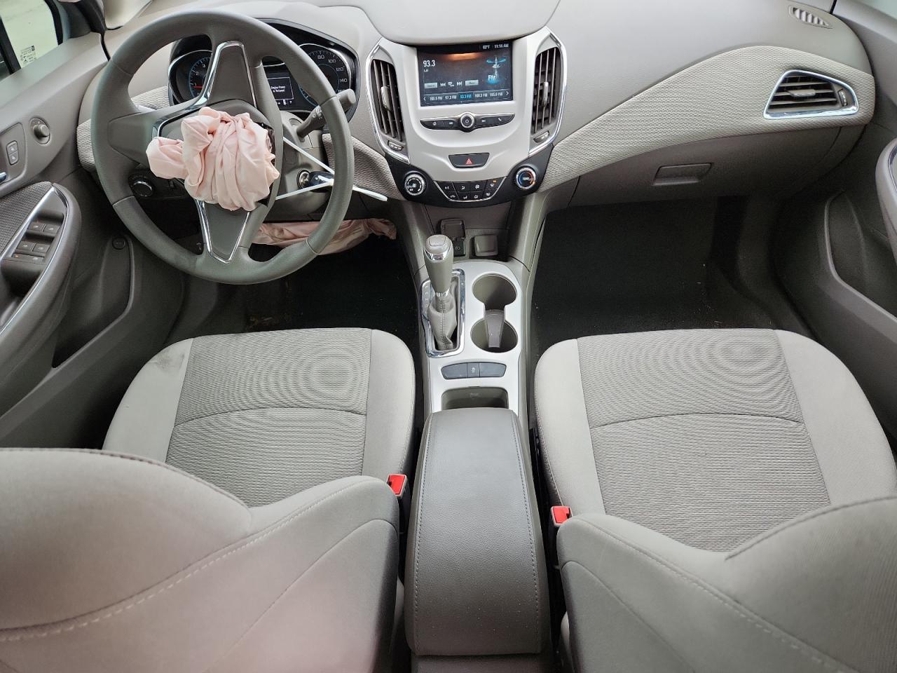 2018 Chevrolet Cruze Ls VIN: 1G1BC5SM1J7151072 Lot: 82407215