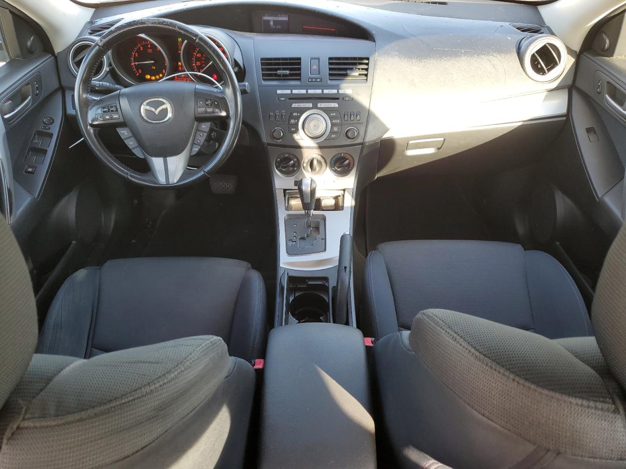 2010 Mazda 3 S VIN: JM1BL1S64A1184555 Lot: 86654465