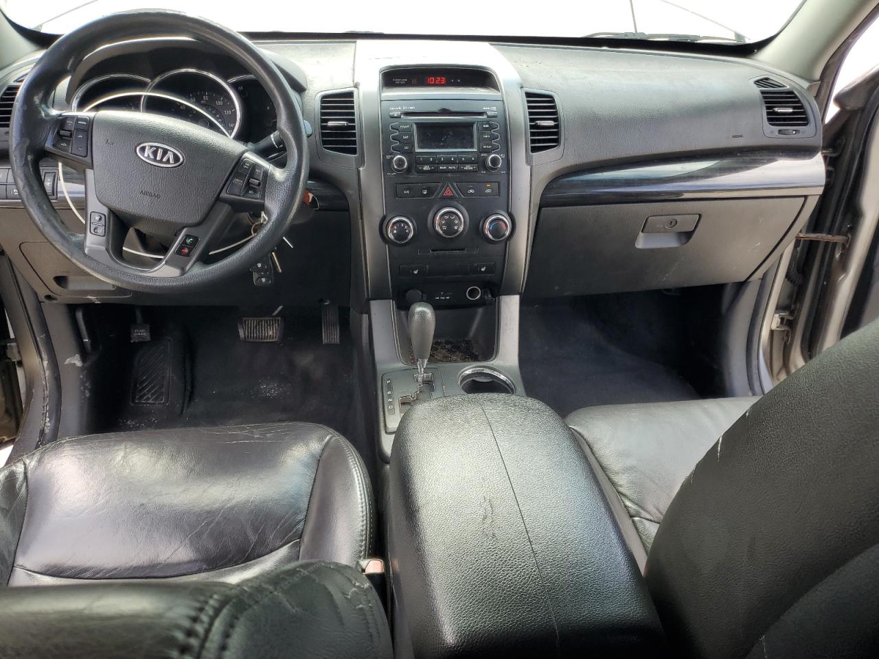 2011 Kia Sorento Base VIN: 5XYKT3A11BG107032 Lot: 90372295