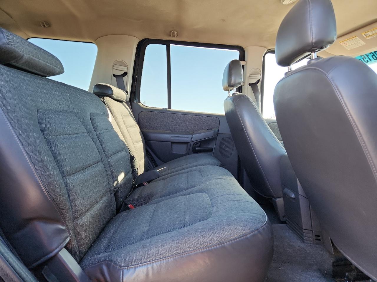 2002 Ford Explorer Xls VIN: 1FMZU62E92ZC64853 Lot: 87368615